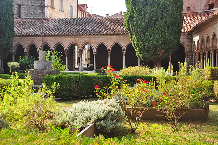 Abbaye Sainte Marie Arles sur Tech 2