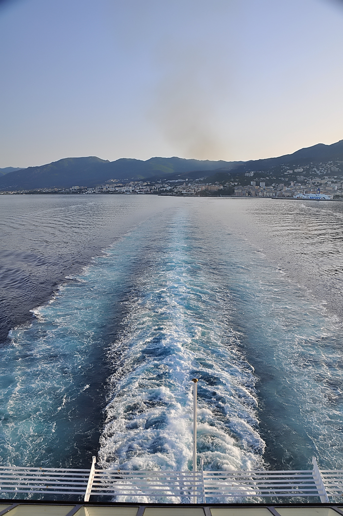 Bastia bateau sillage