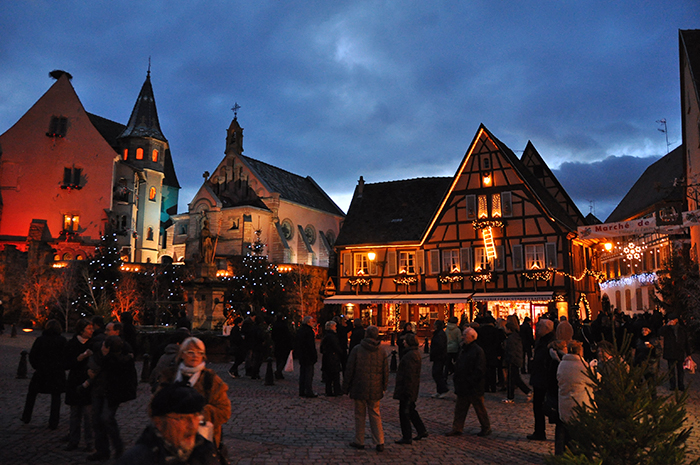 Eguisheim place nuit